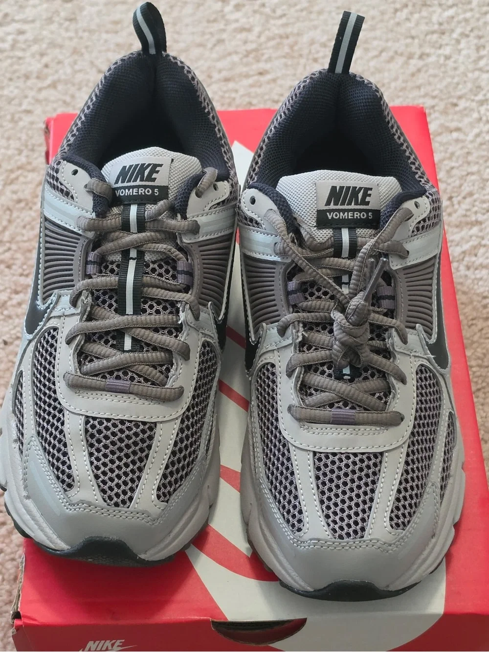 Nike Big Kids Vomero 5 Sneakers